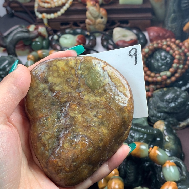 岫岩河磨玉（透闪石质玉）把件未镶嵌