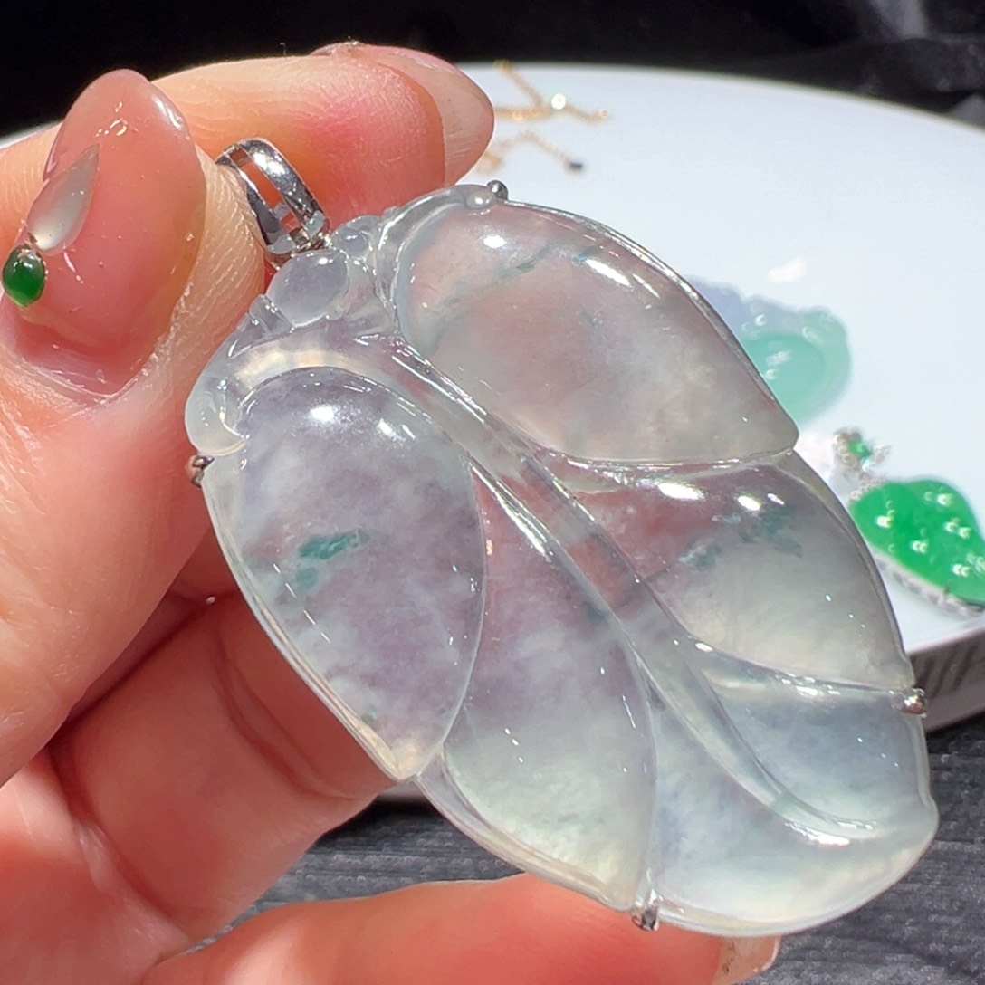 翡翠颈饰18K金镶嵌吊坠