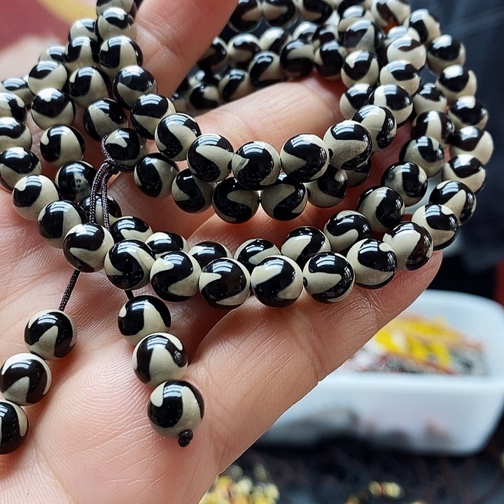 玛瑙/玉髓颈饰合金