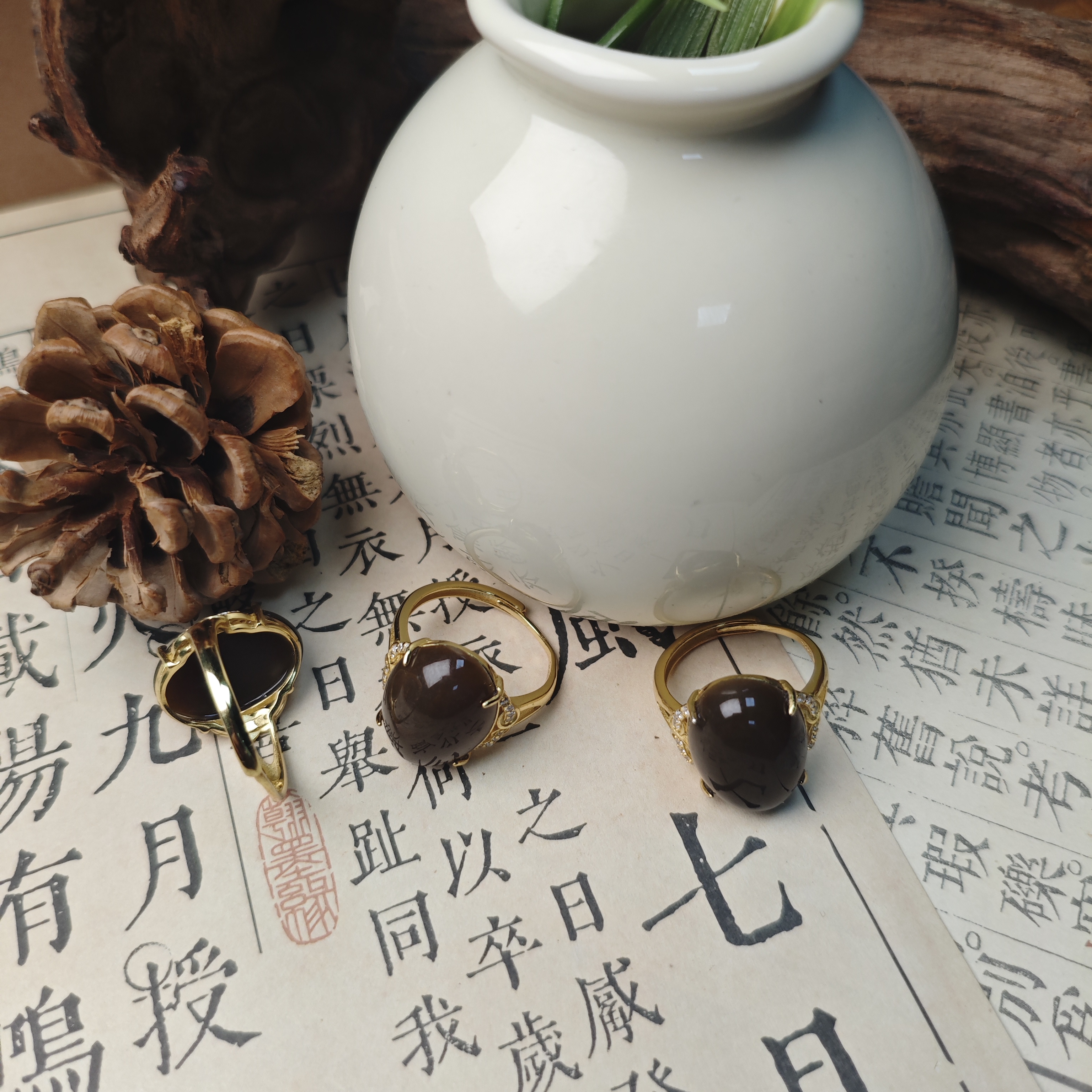 ZBG2863巧克力新疆且末糖料大蛋面戒指(珠宝多样性发其一）