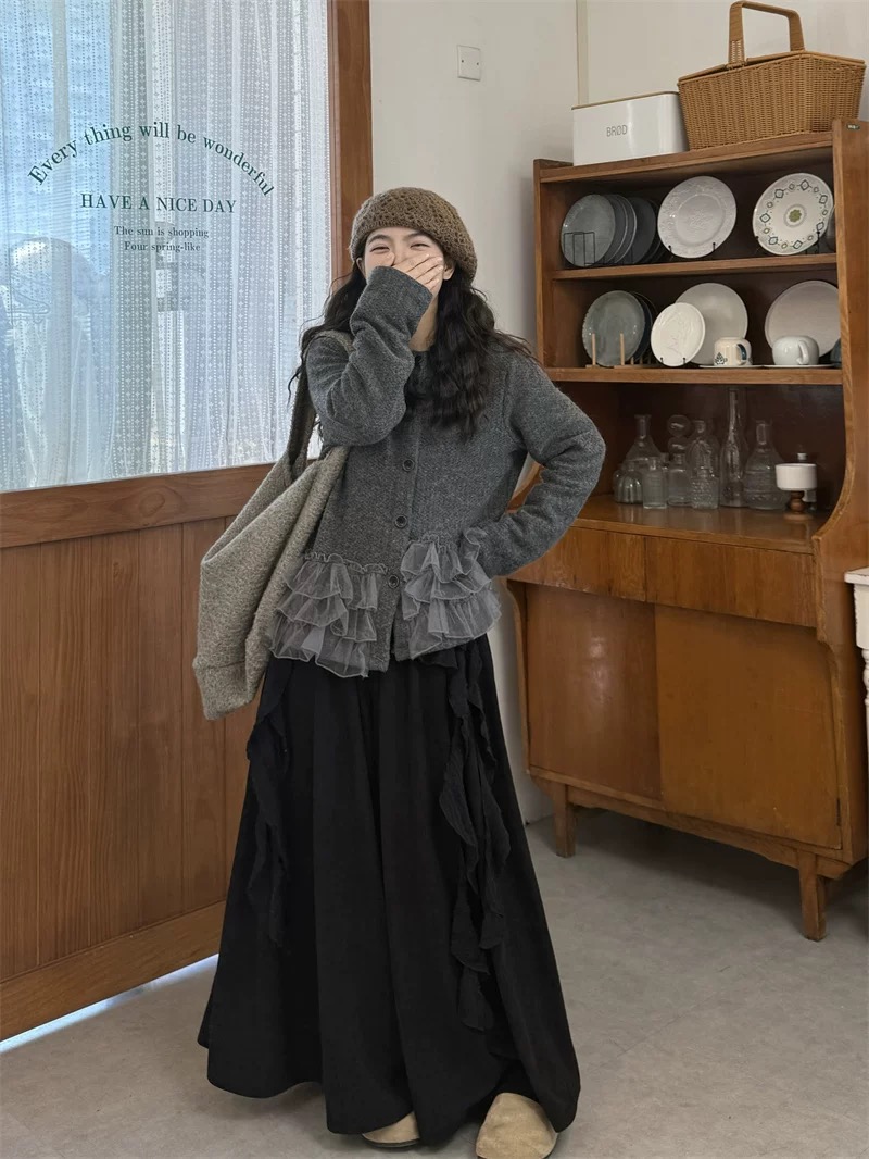 日系复古灰色蕾丝花边毛针织开衫女秋冬季新款慵懒风圆领上衣6632