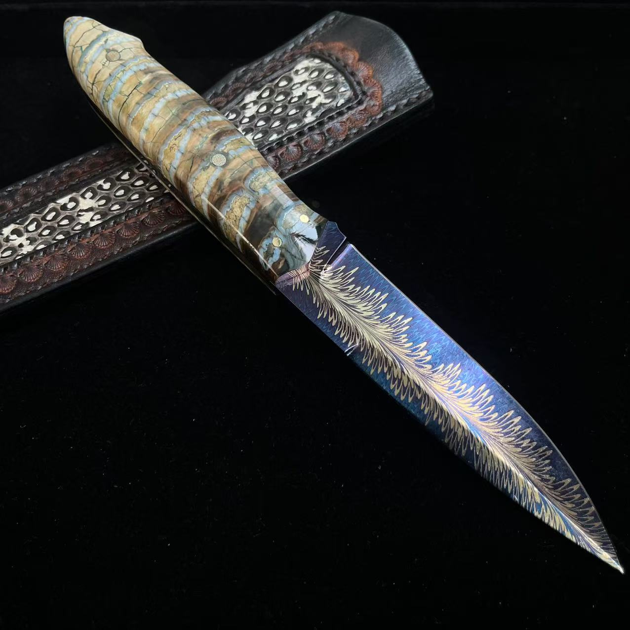 【众润】手工锻打龙骨一体羽毛纹水果刀