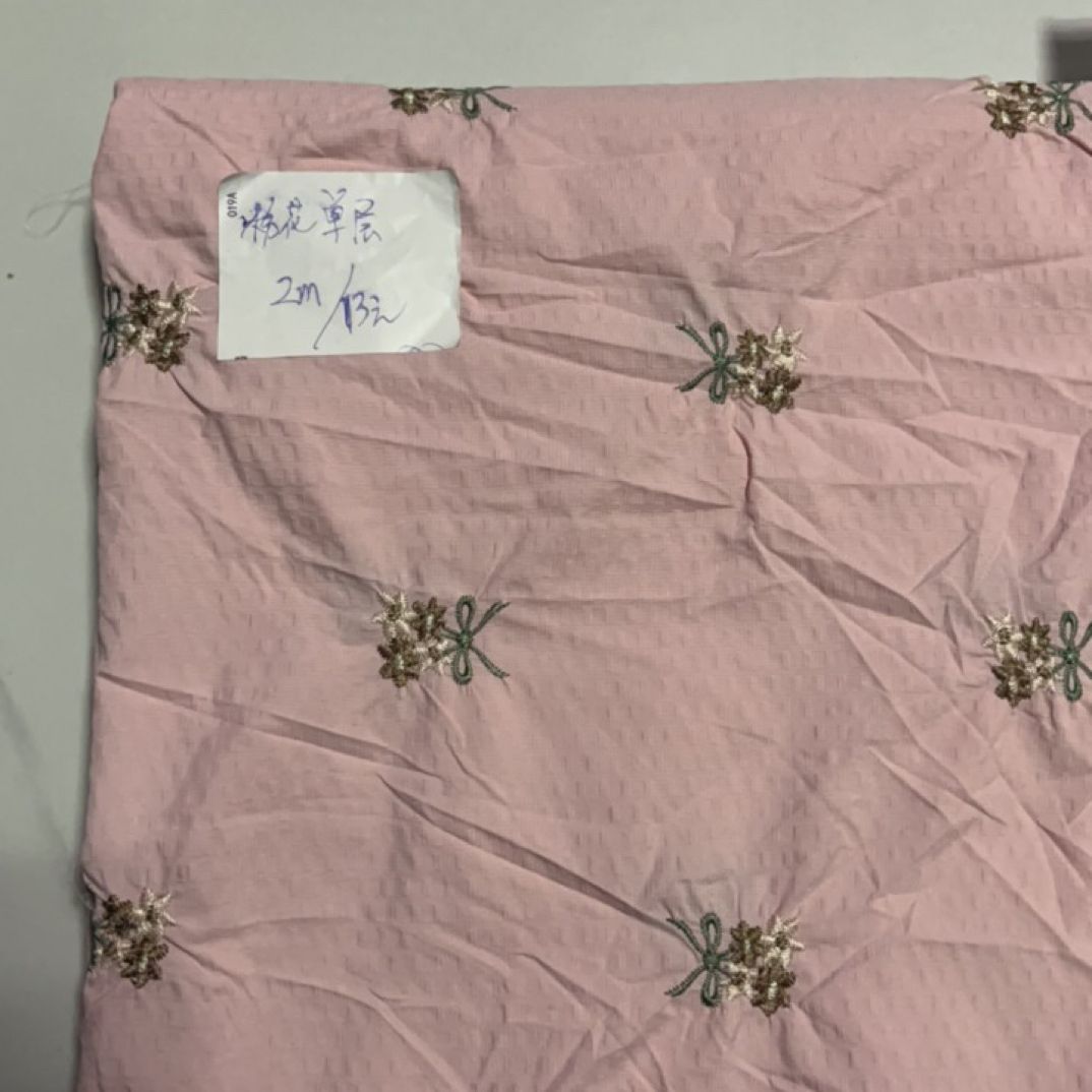 粉花单层羽绒服布按斤卖不退换珍惜你我时间2米13yuan
