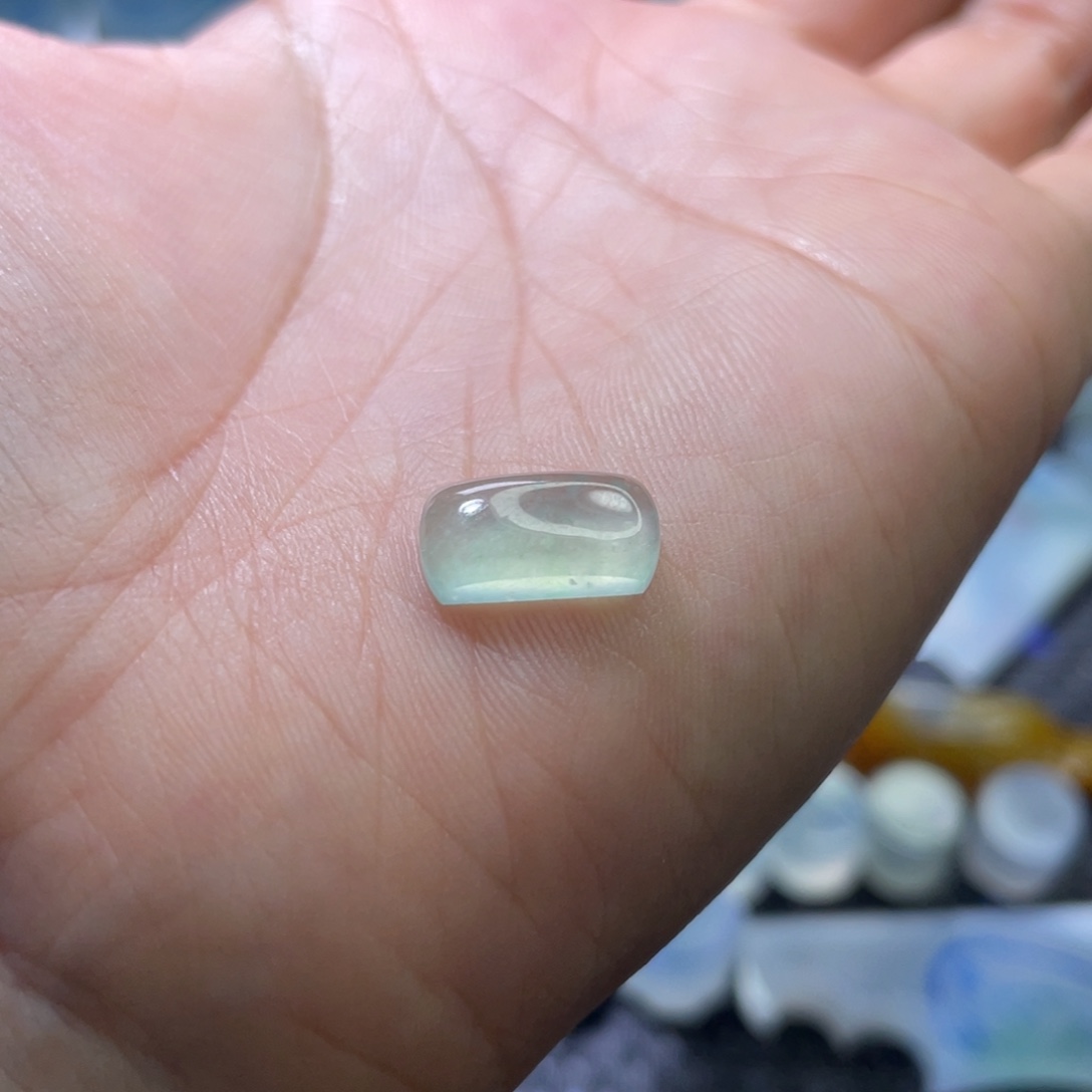 定制翡翠未镶嵌马鞍