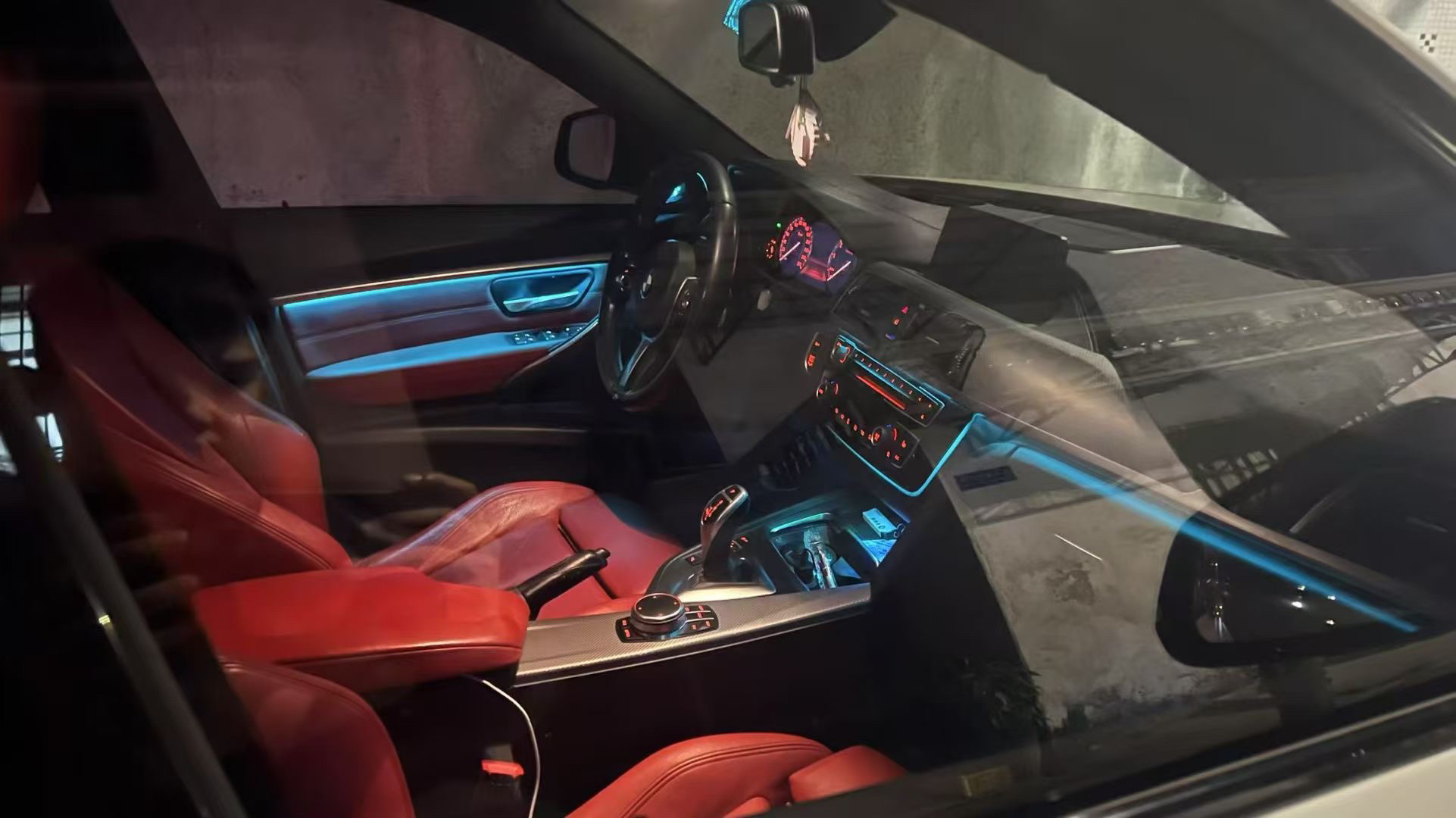 宝马三系四系专用原厂协议全彩64色浪漫光汽车内饰改装车载氛围灯