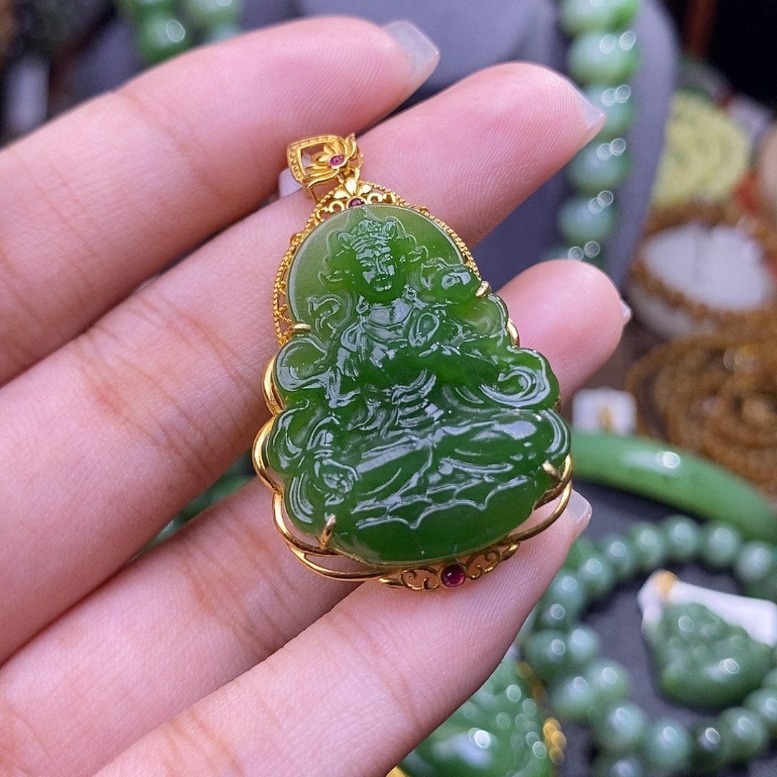 和田玉未镶嵌碧玉老矿金镶阳绿度母