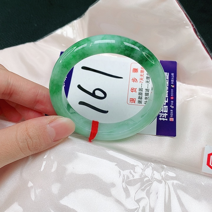 未镶嵌手镯翡翠翡翠手镯