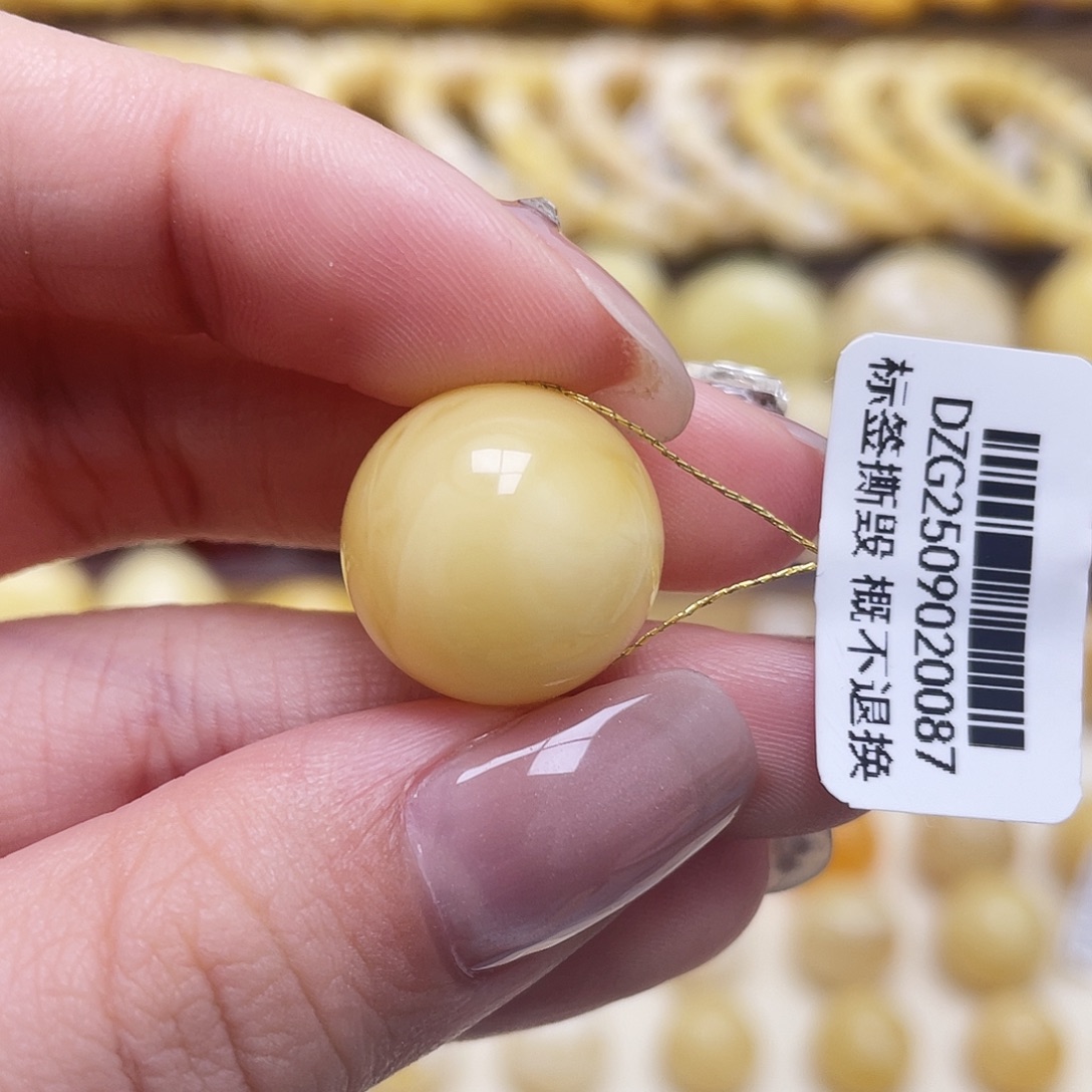 琥珀未镶嵌裸石16.5mm圆珠瑕