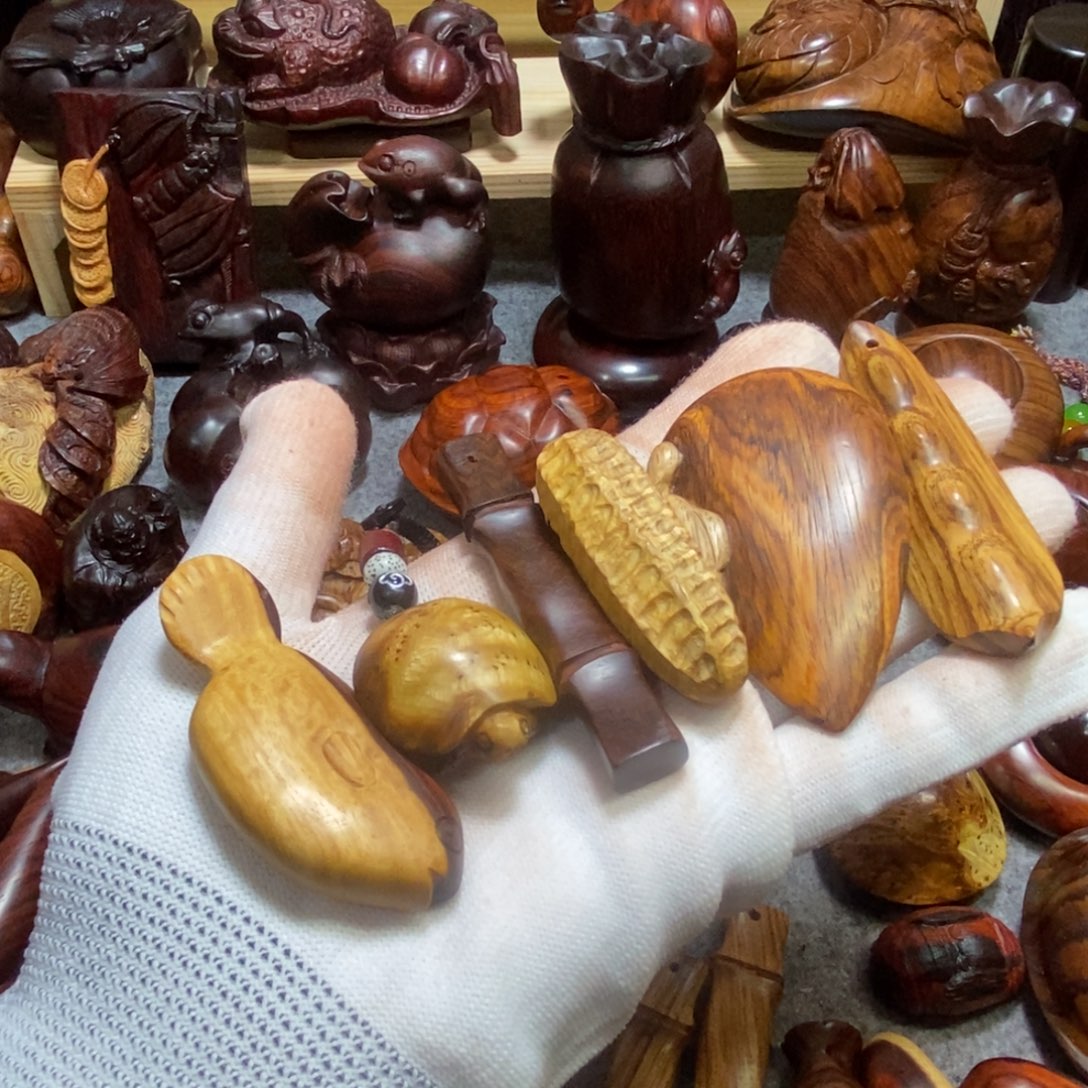 暖***阳小叶紫檀手串/手链六个挂件