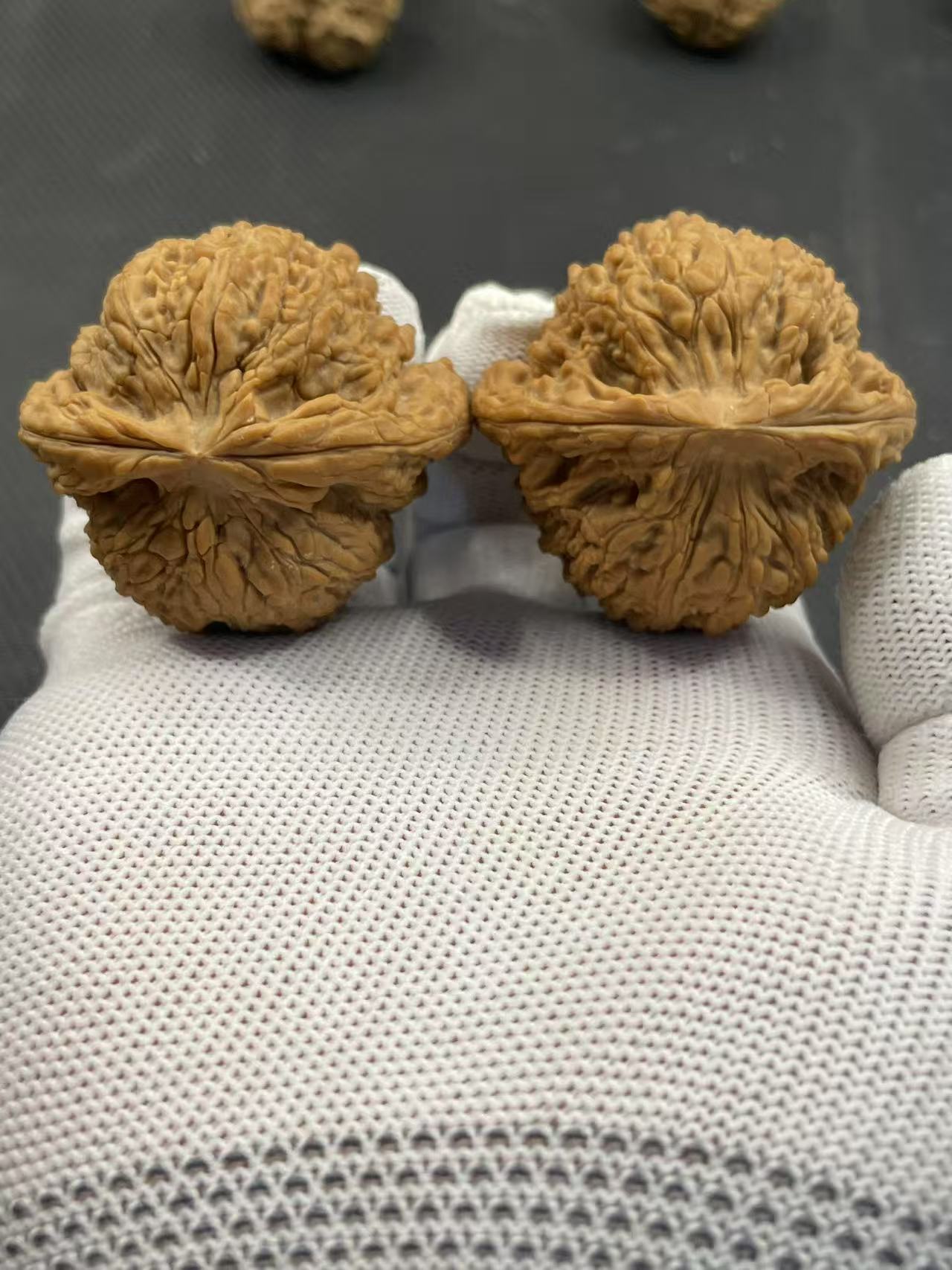 文玩核桃南疆石文玩核桃
