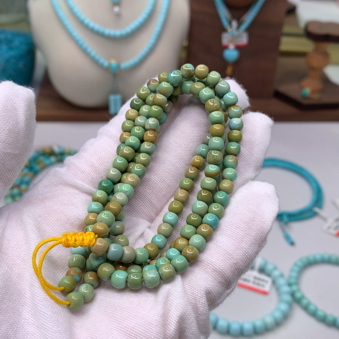 绿松石配饰未镶嵌