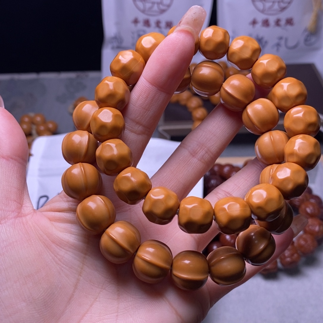 文玩核桃手串奶酪鲨鱼