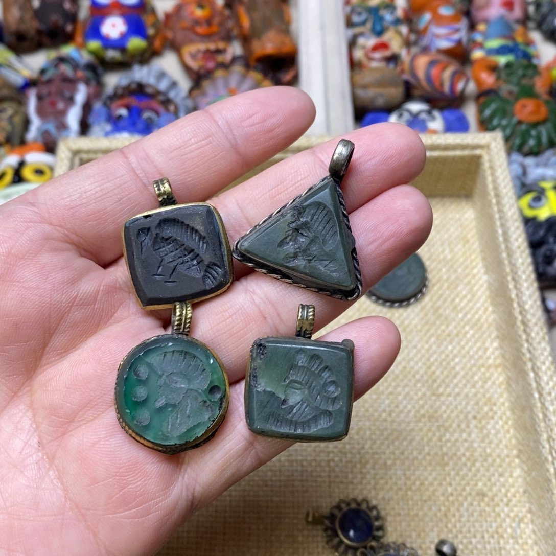 琉璃颈饰印章一组0003