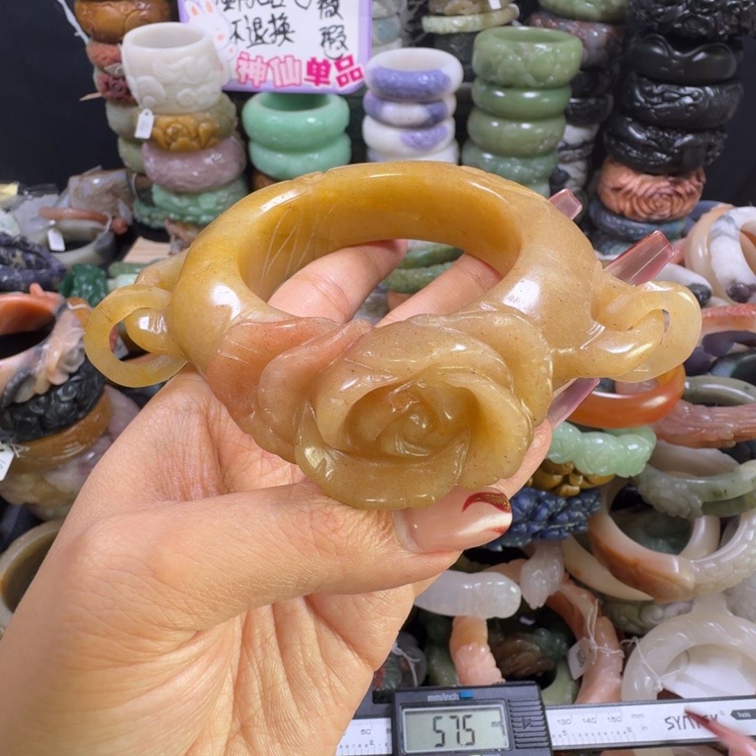 石英质玉（佘太翠）未镶嵌手镯46，58，不退换