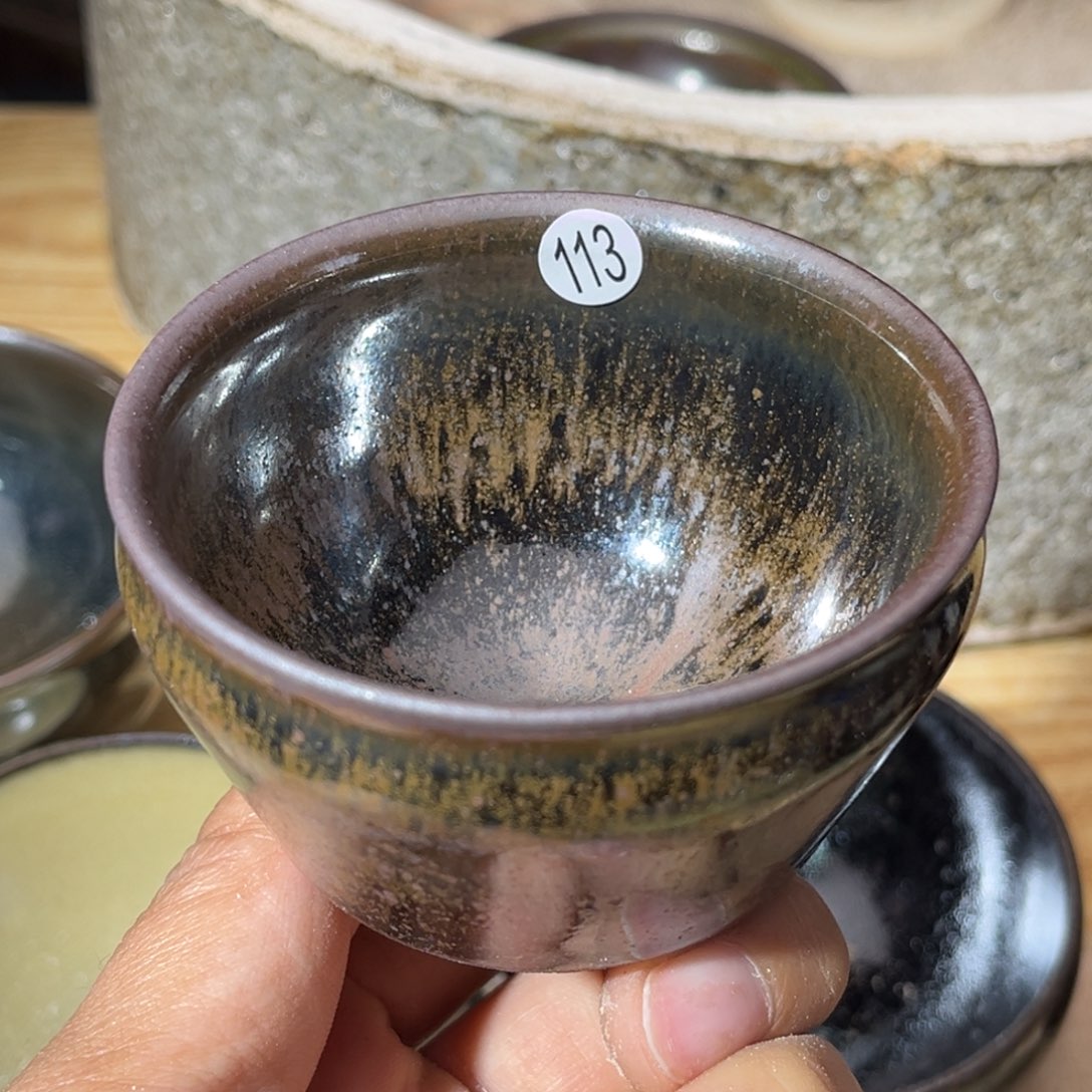 茶盏义兴龙窑坚持真柴烧