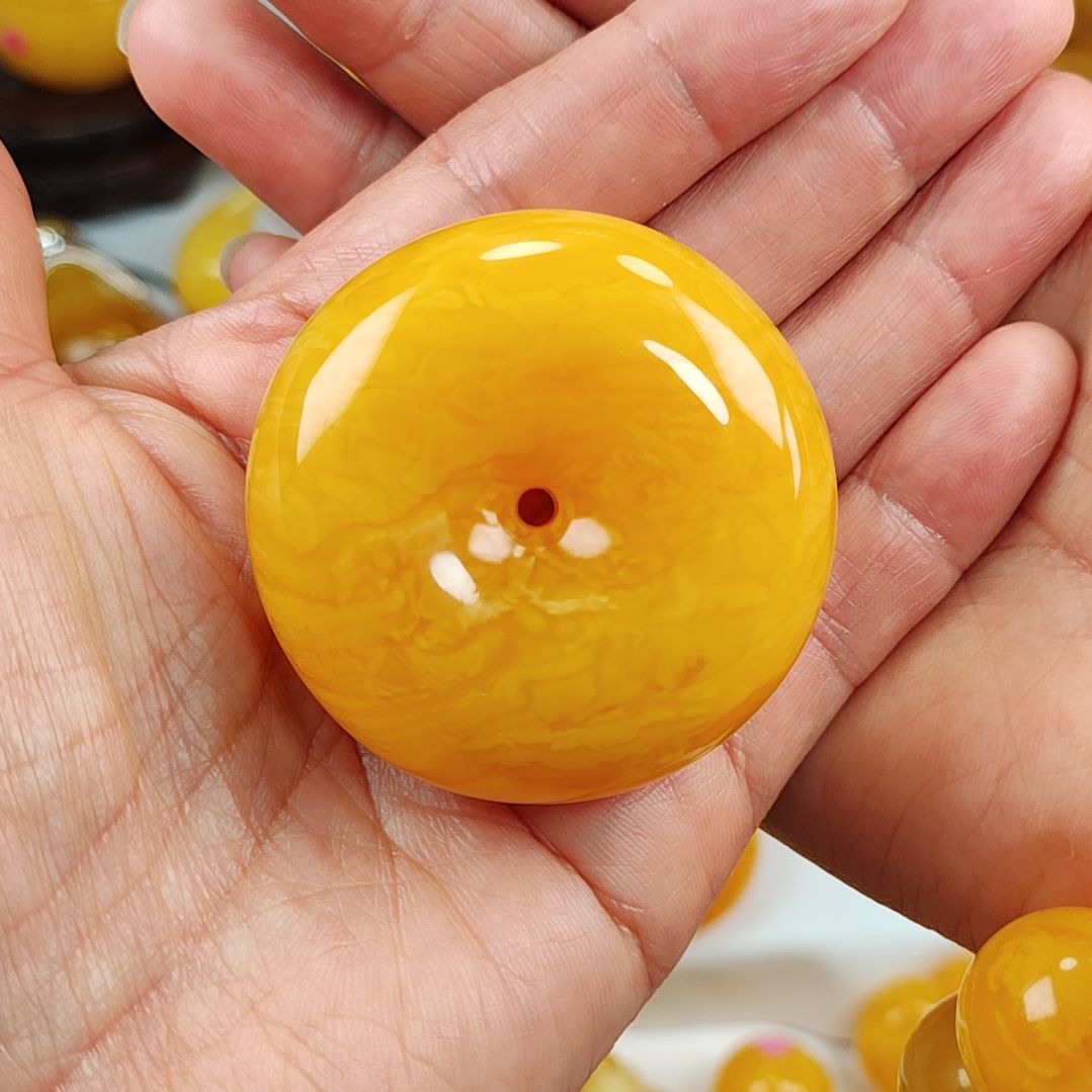 蜜蜡吊坠(赠链)未镶嵌