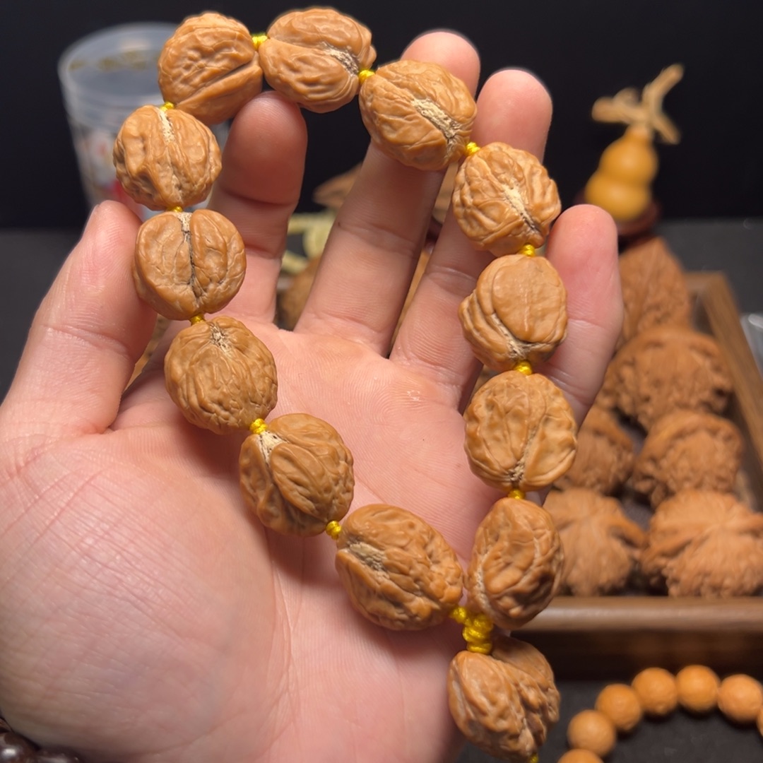 核桃手串/手链白狮子异形1.9