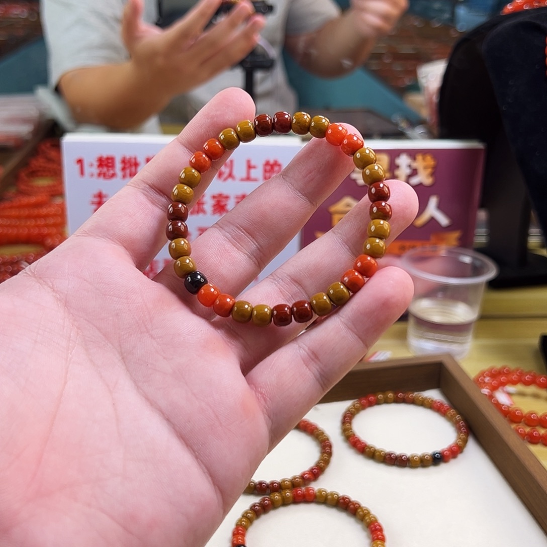 南红玛瑙未镶嵌手链