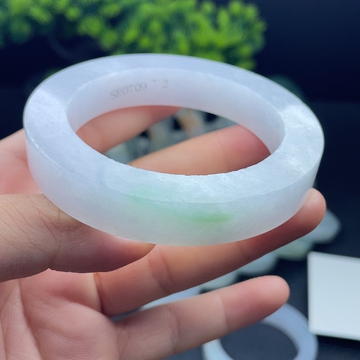 定制翡翠不退不换未镶嵌