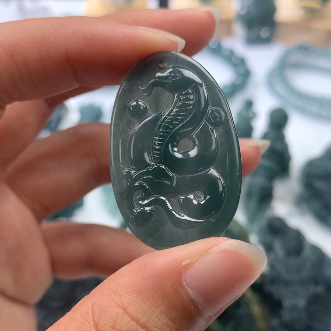 颈饰未镶嵌翡翠天然翡翠