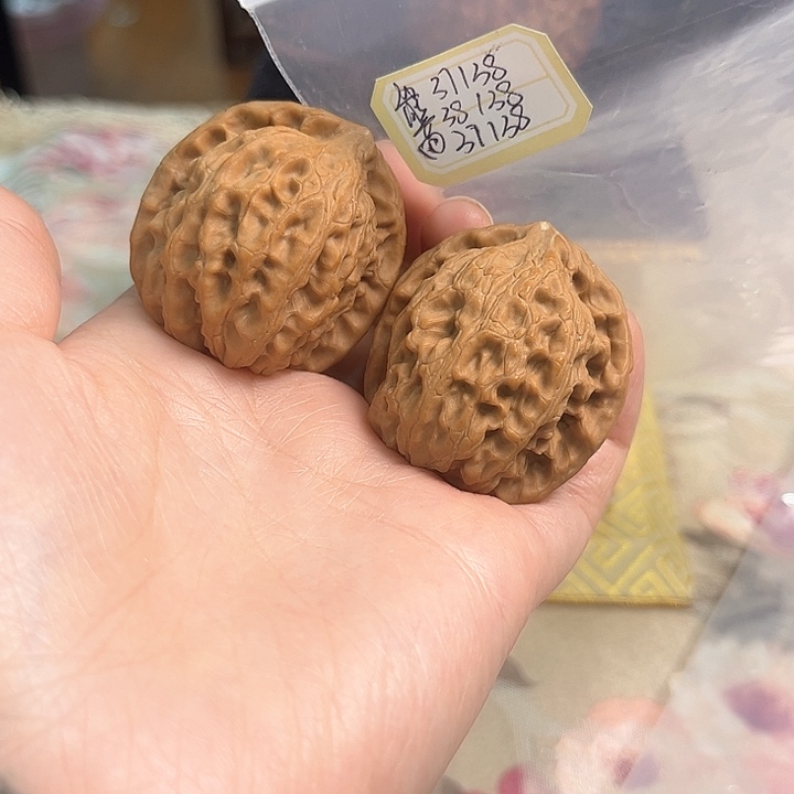 文玩核桃把件非嫁接北京