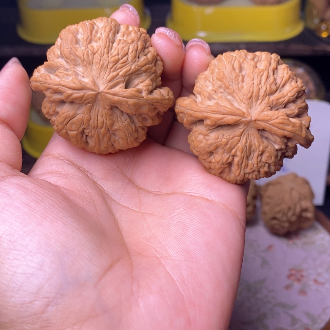 文玩核桃把件粗筋47全品