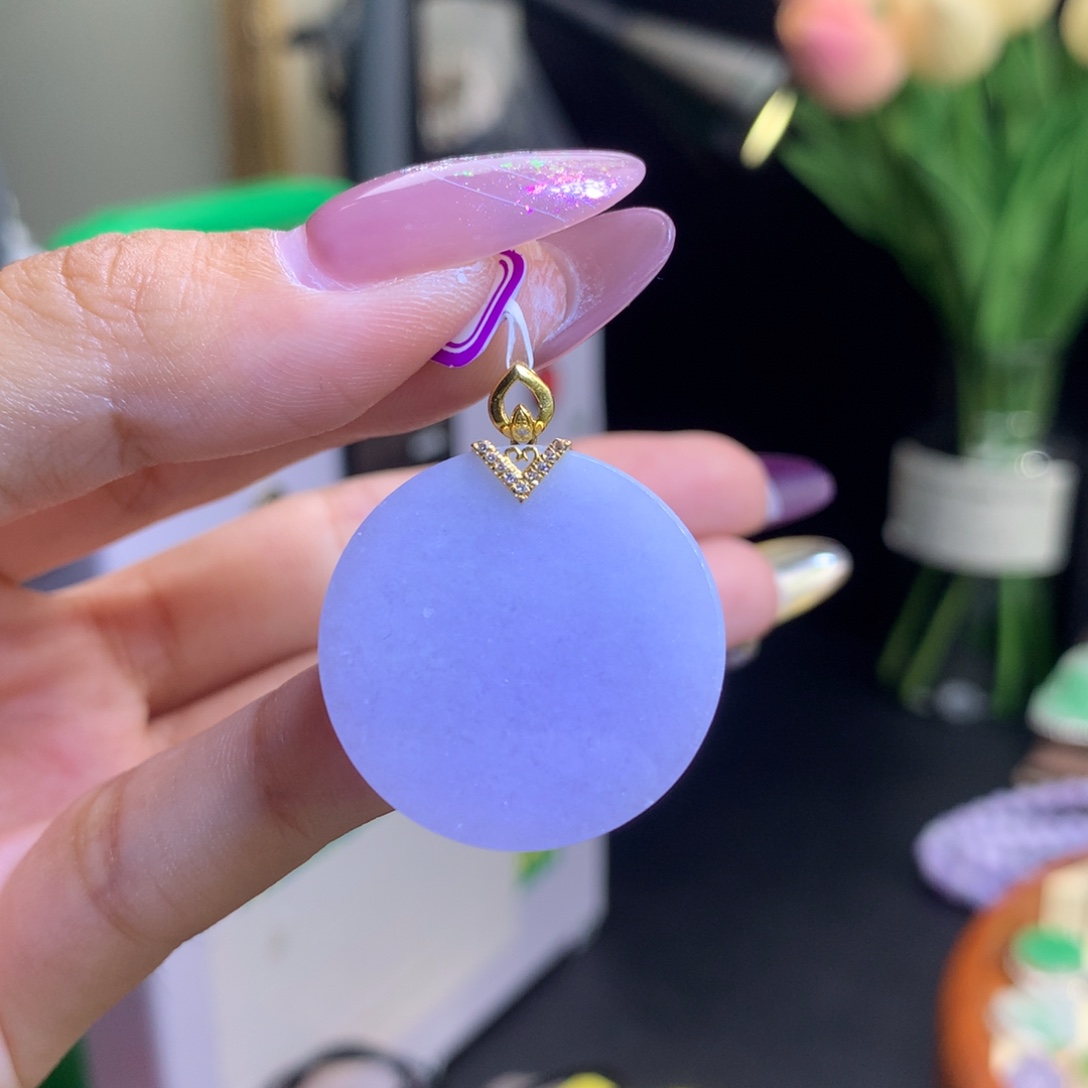 颈饰18K金镶嵌翡翠