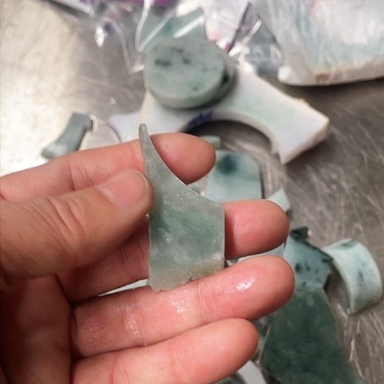 翡翠散珠天然翡翠石