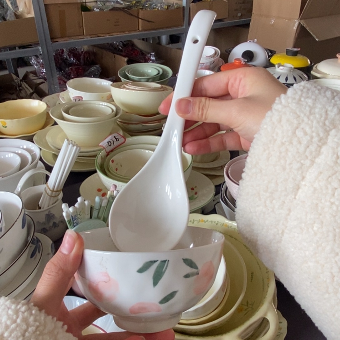 瓷三个4.75 米饭碗 一个纯白汤勺