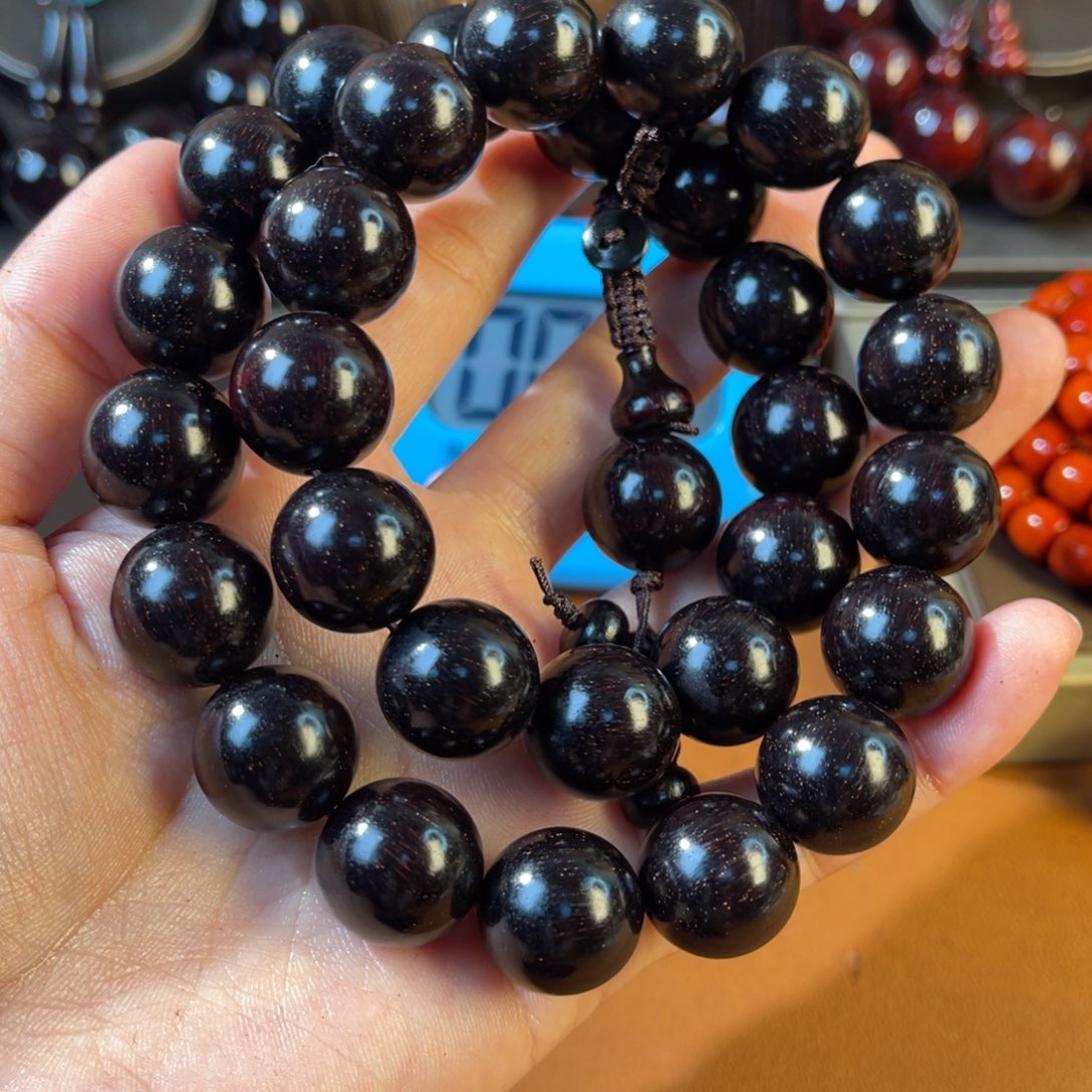 檀香紫檀（小叶紫檀）3****ɞ