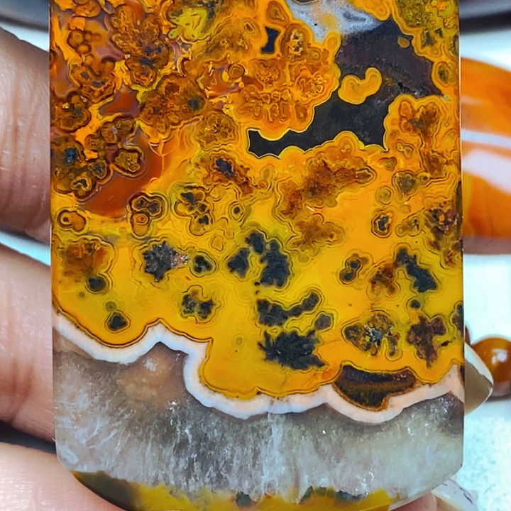 放***飞玛瑙/玉髓未镶嵌玛瑙