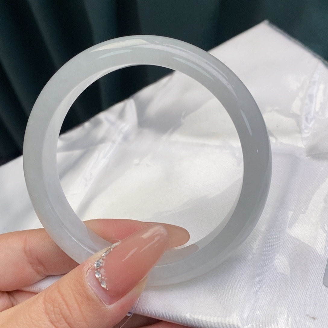 翡翠手镯未镶嵌57白月光