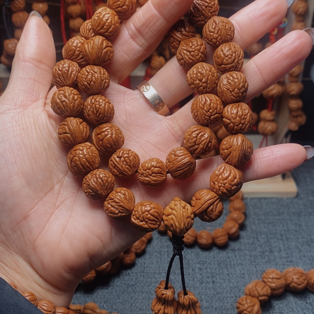 桃核吊坠龙纹桃枭