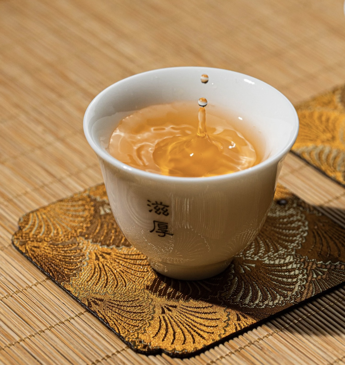 2014年 春意生茶 357克（古树料）