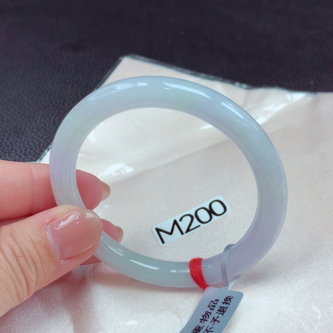 翡翠手镯未镶嵌手镯88