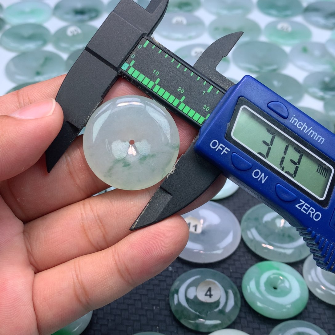 翡翠未镶嵌颈饰缅甸天然A货翡翠