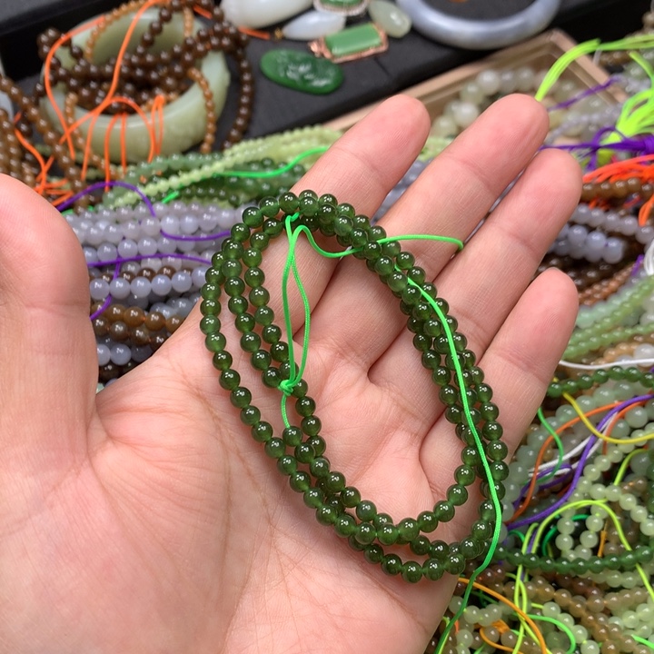 和田玉未镶嵌手链1