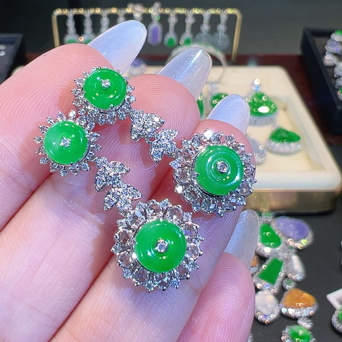 翡翠耳钉18K金镶嵌翡翠