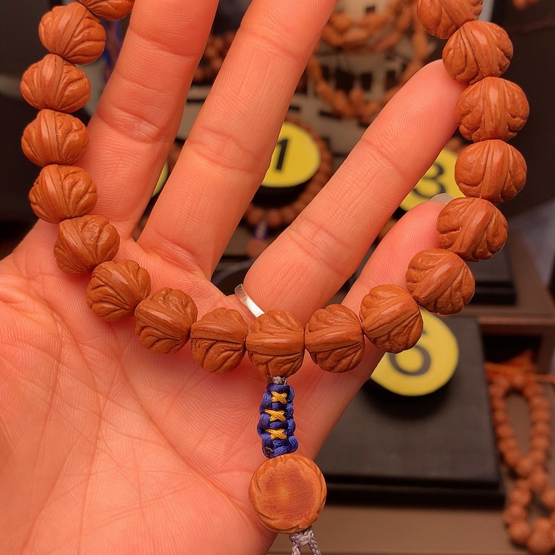 桃核吊坠M*明野生玉龙脊13