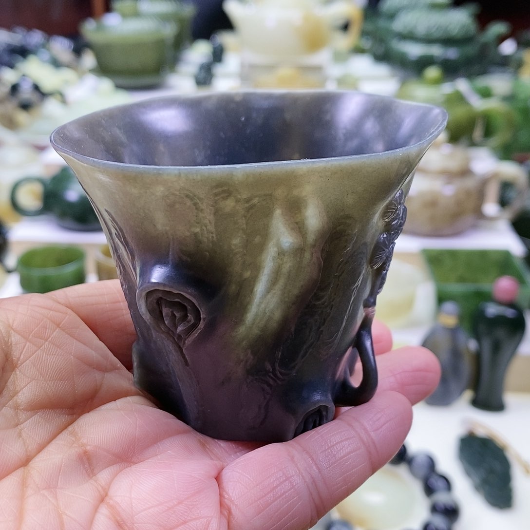 和田玉茶杯未镶嵌