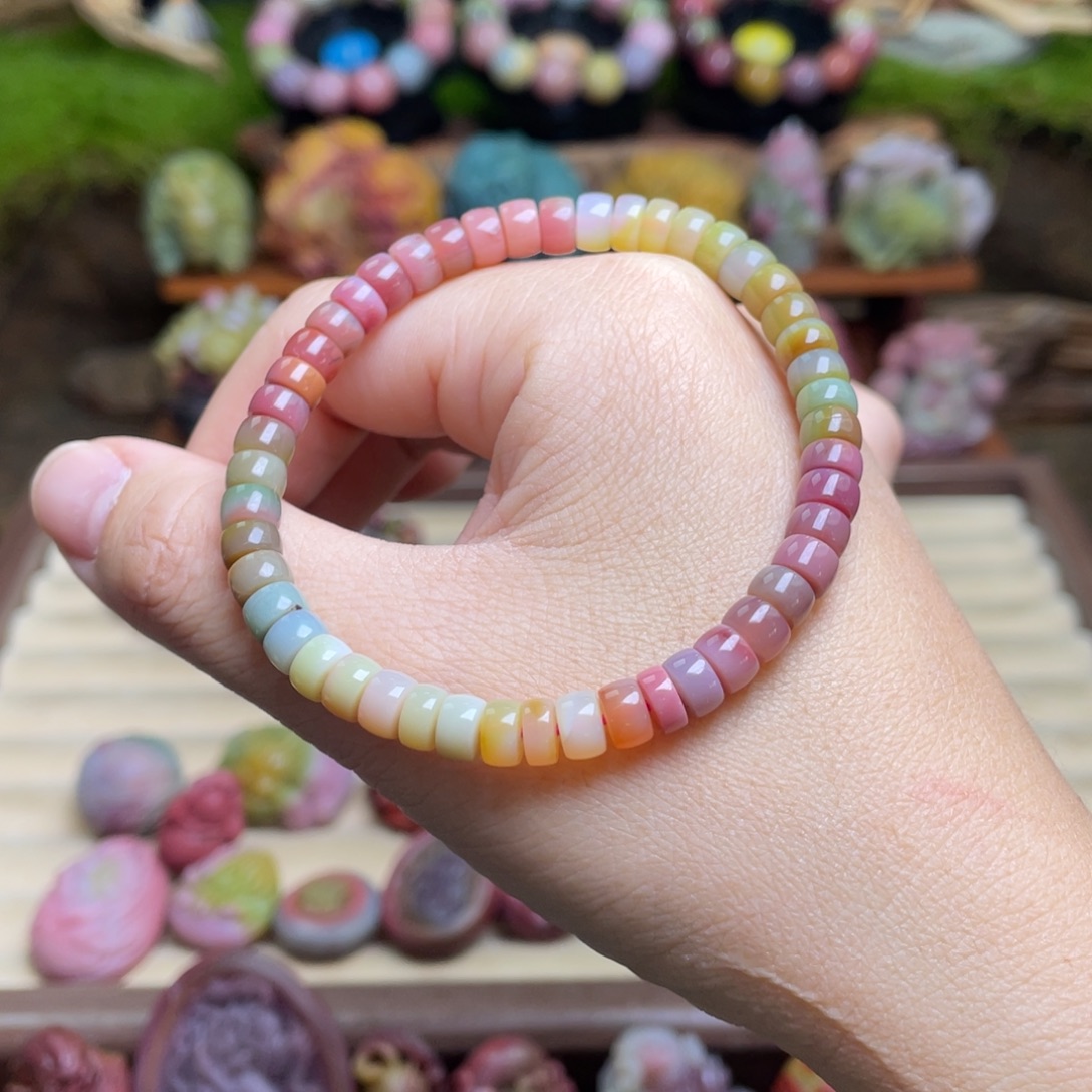 玛瑙/玉髓未镶嵌手串盐源玛瑙彩虹渐变直切