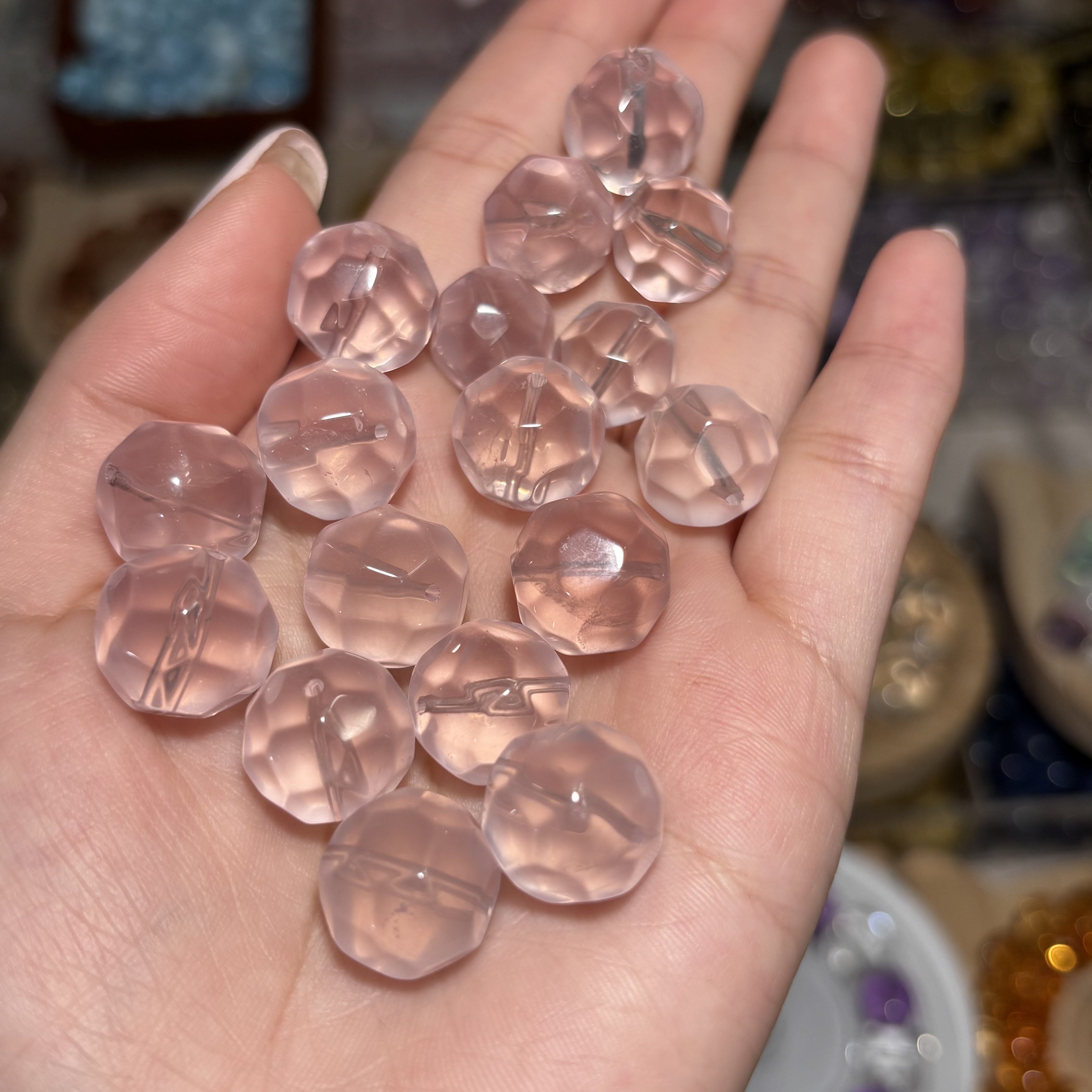 超透几乎无冰纹粉水晶菠萝珠