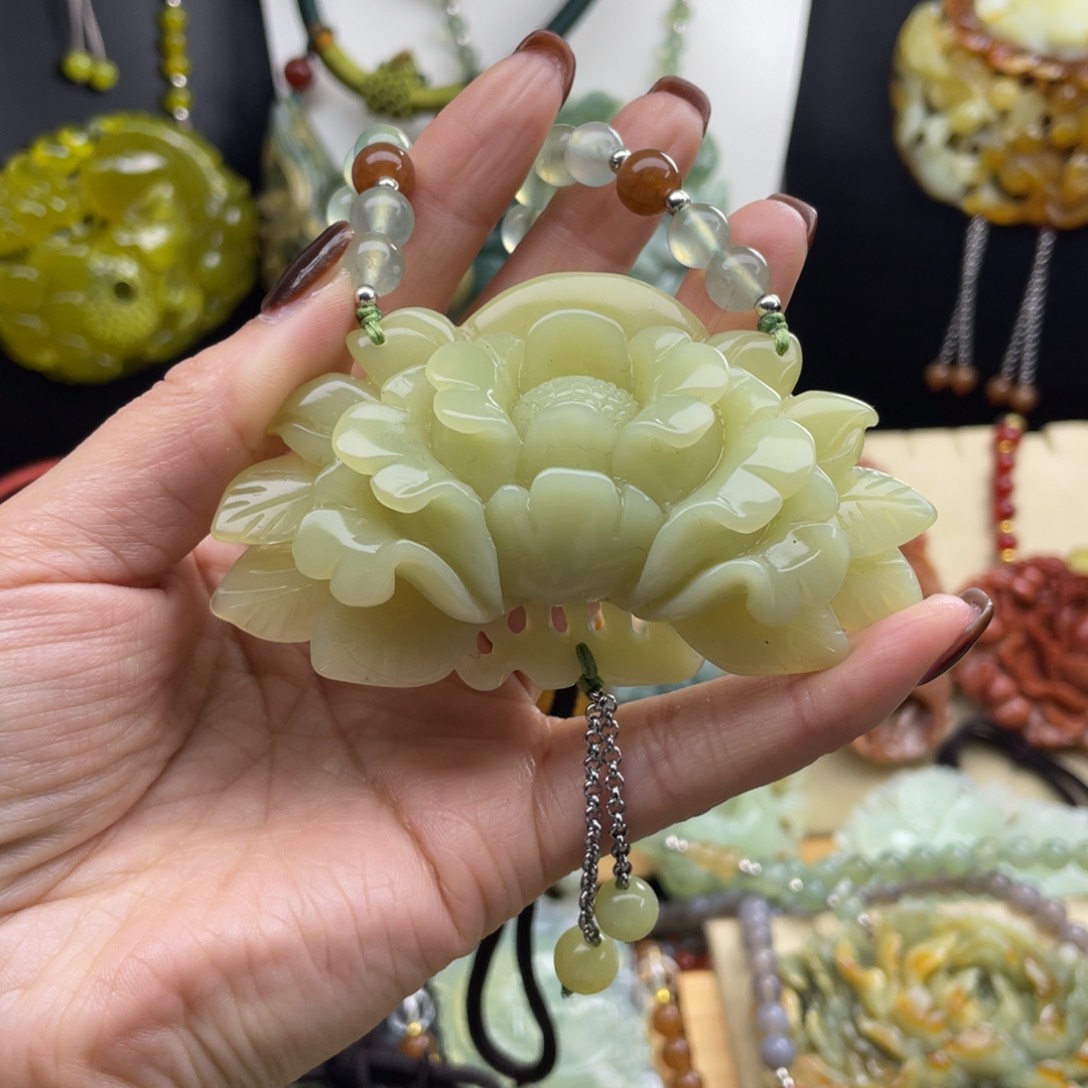 未镶嵌岫玉项链玉*蓉888