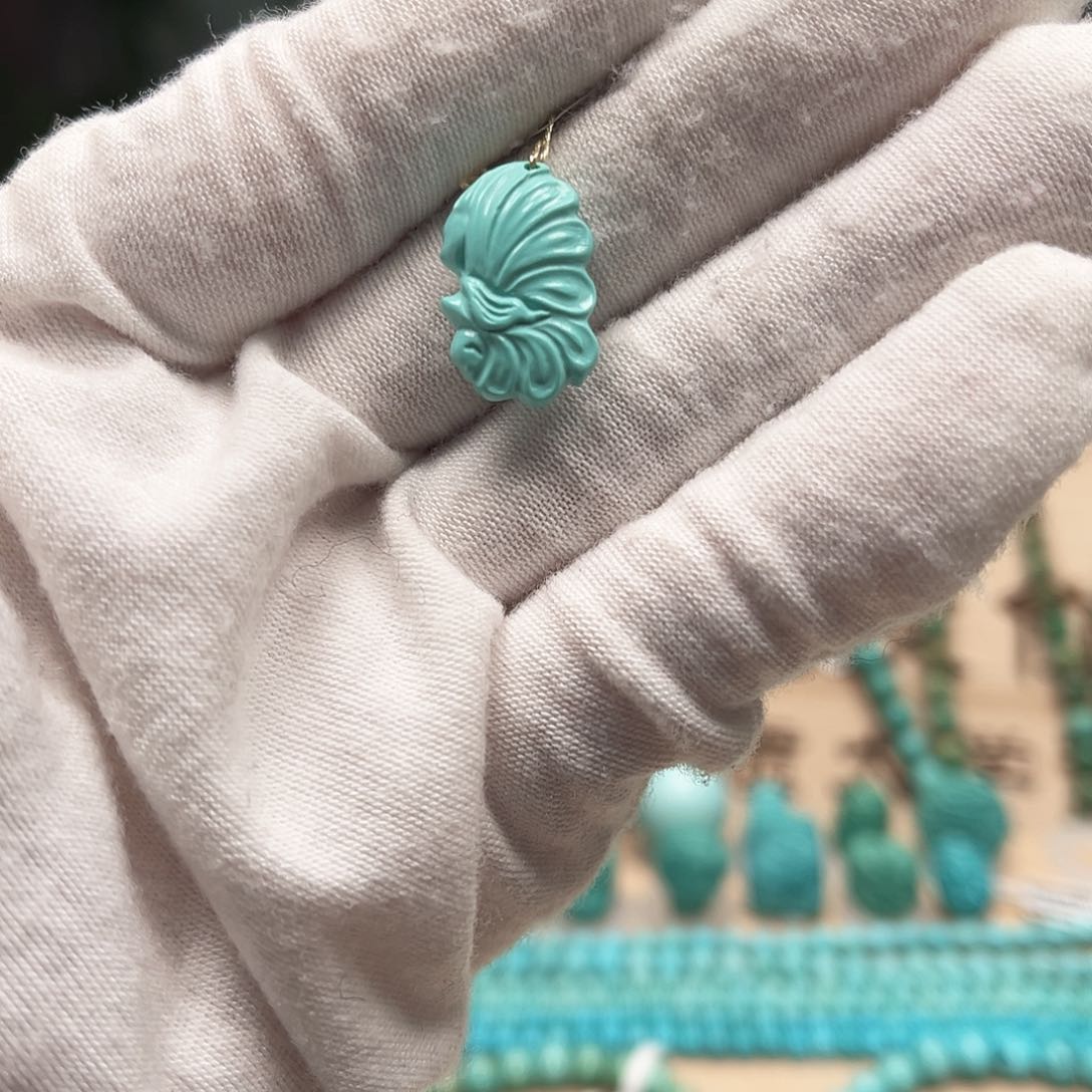 绿松石雕刻未镶嵌