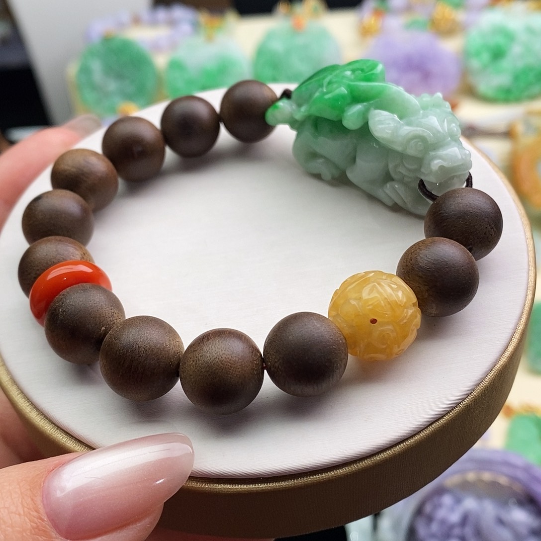 翡翠未镶嵌手镯手牌