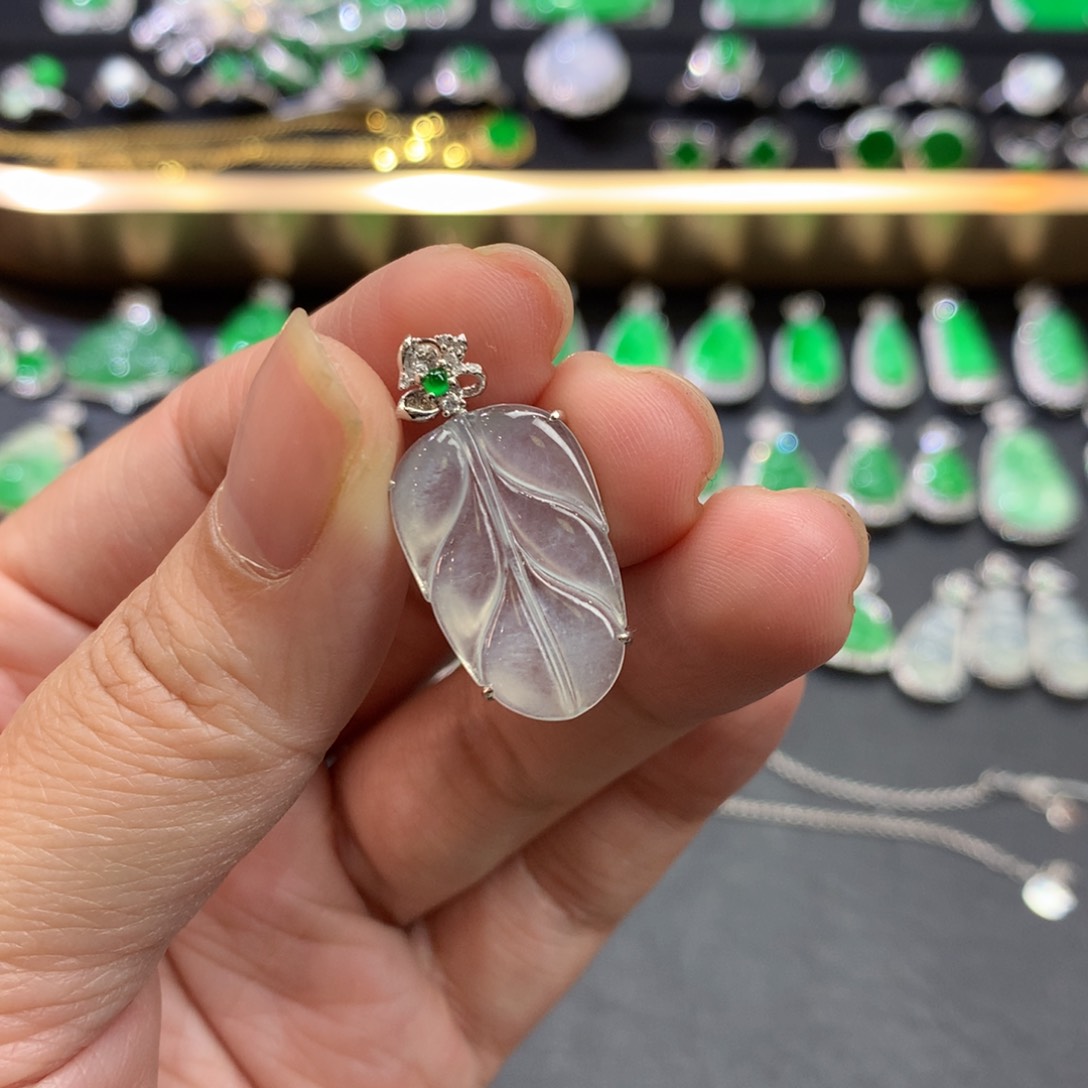 翡翠吊坠(不含链)18K金镶嵌