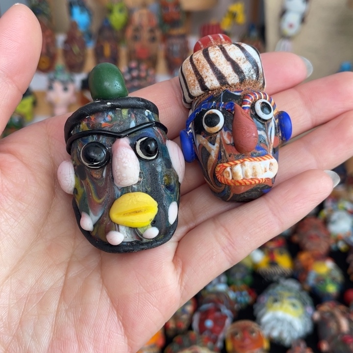 24 腓尼基琉璃娃娃1只