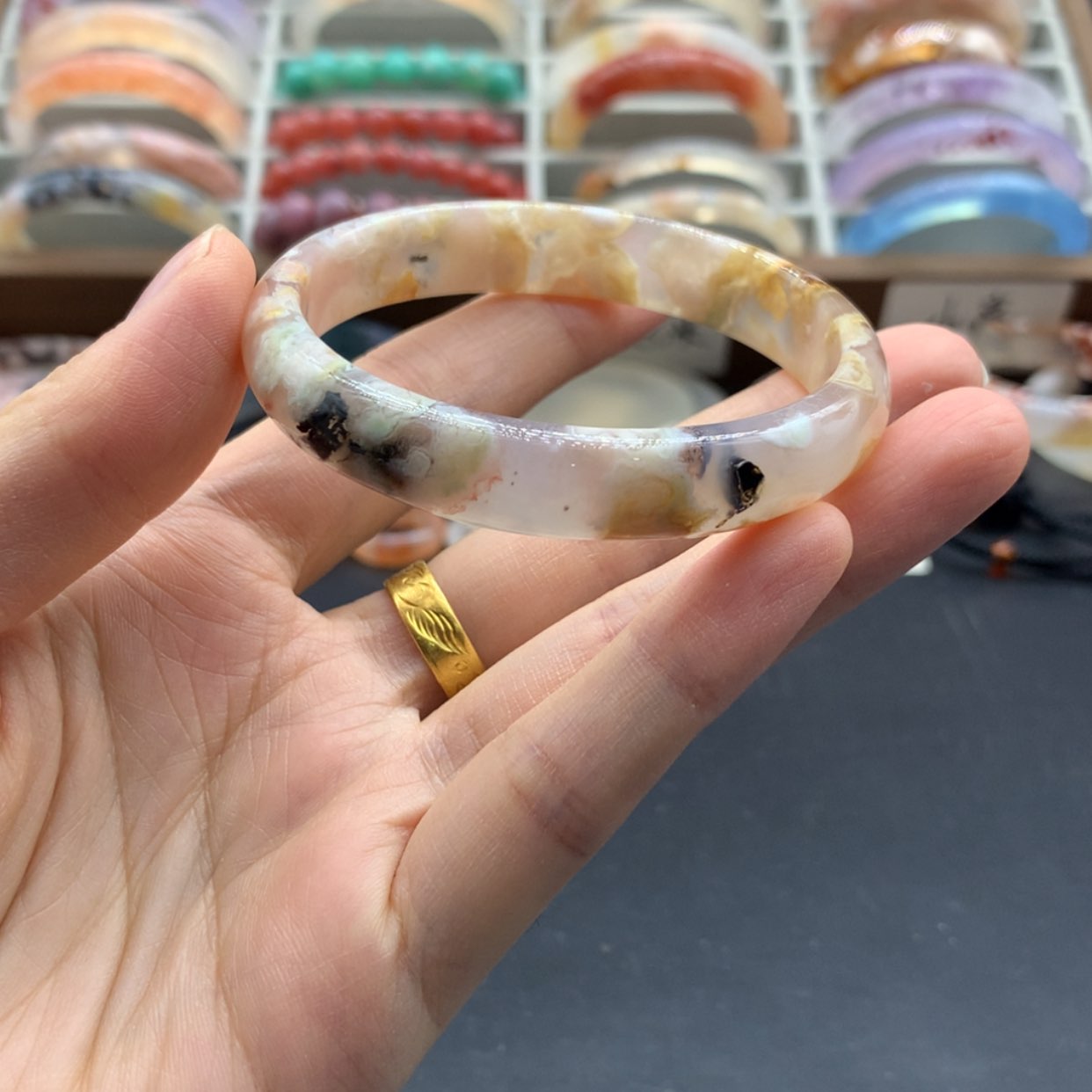 【闪购商品】玛瑙/玉髓手镯未镶嵌R*@