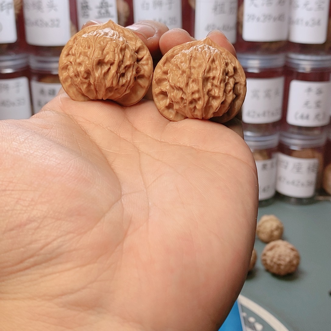 ︷****成39尺寸大耳朵图图核桃