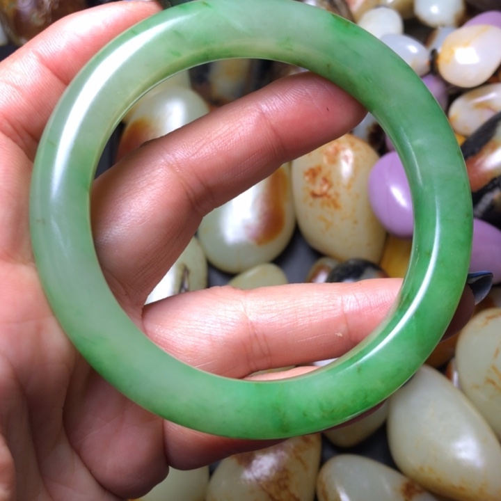 妙***慧和田玉（翠青玉）未镶嵌珠宝奇石